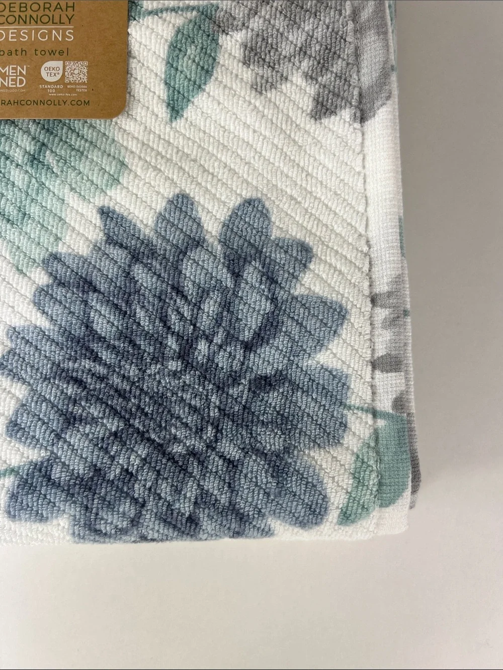 Deborah Connolly Bath Towels Blue White Floral Soft Cotton Set of 2 NEW